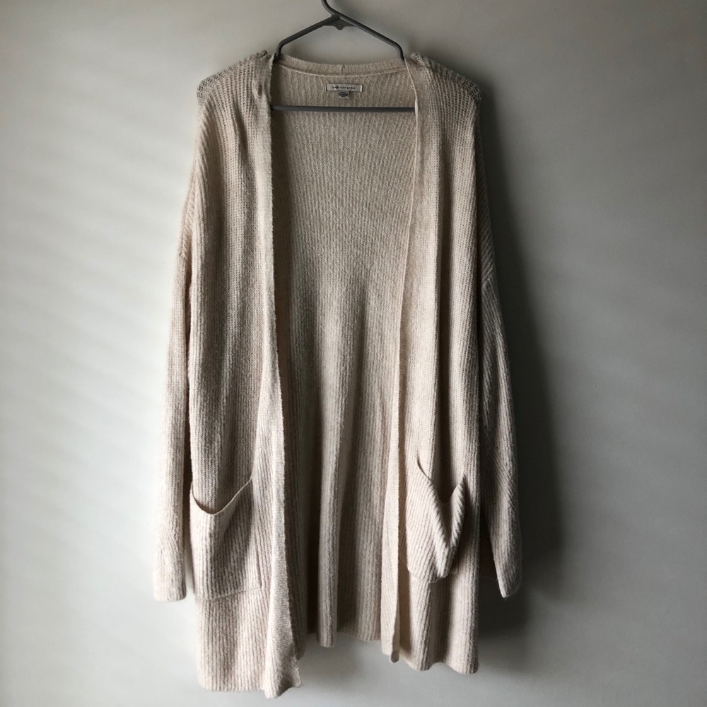 American Eagle Cream Cardigan